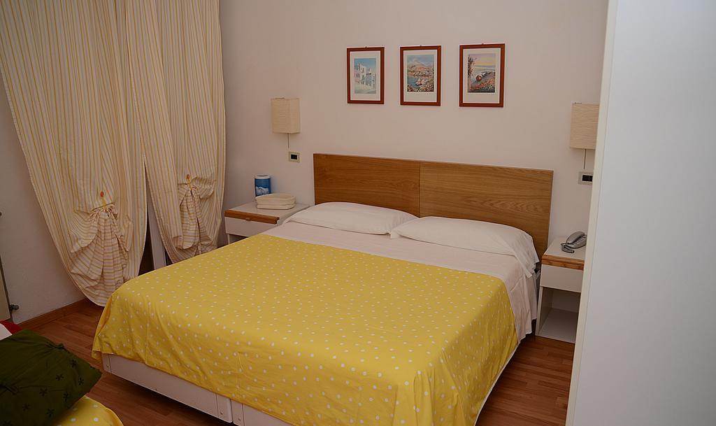 Hotel Kinda Castiglione della Pescaia Chambre photo