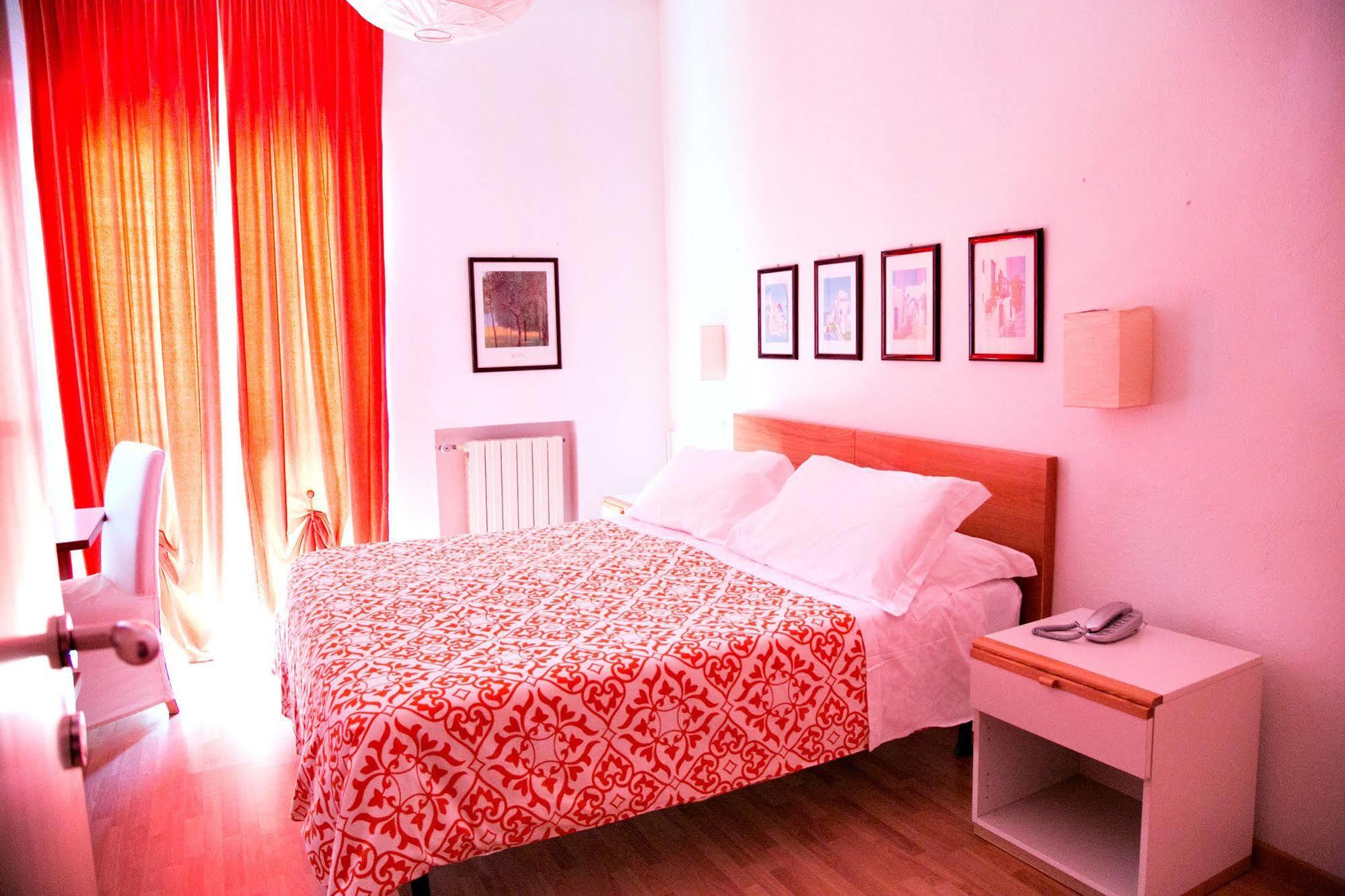 Hotel Kinda Castiglione della Pescaia Extérieur photo