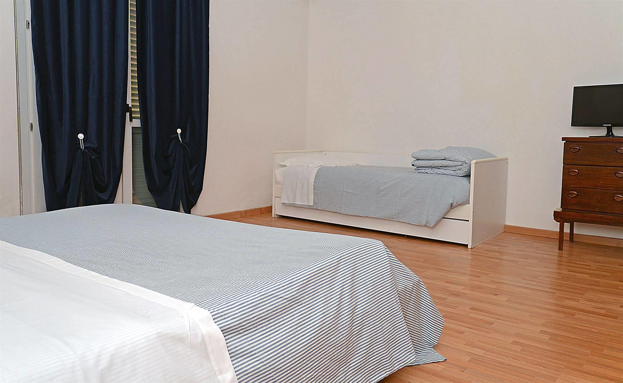 Hotel Kinda Castiglione della Pescaia Extérieur photo
