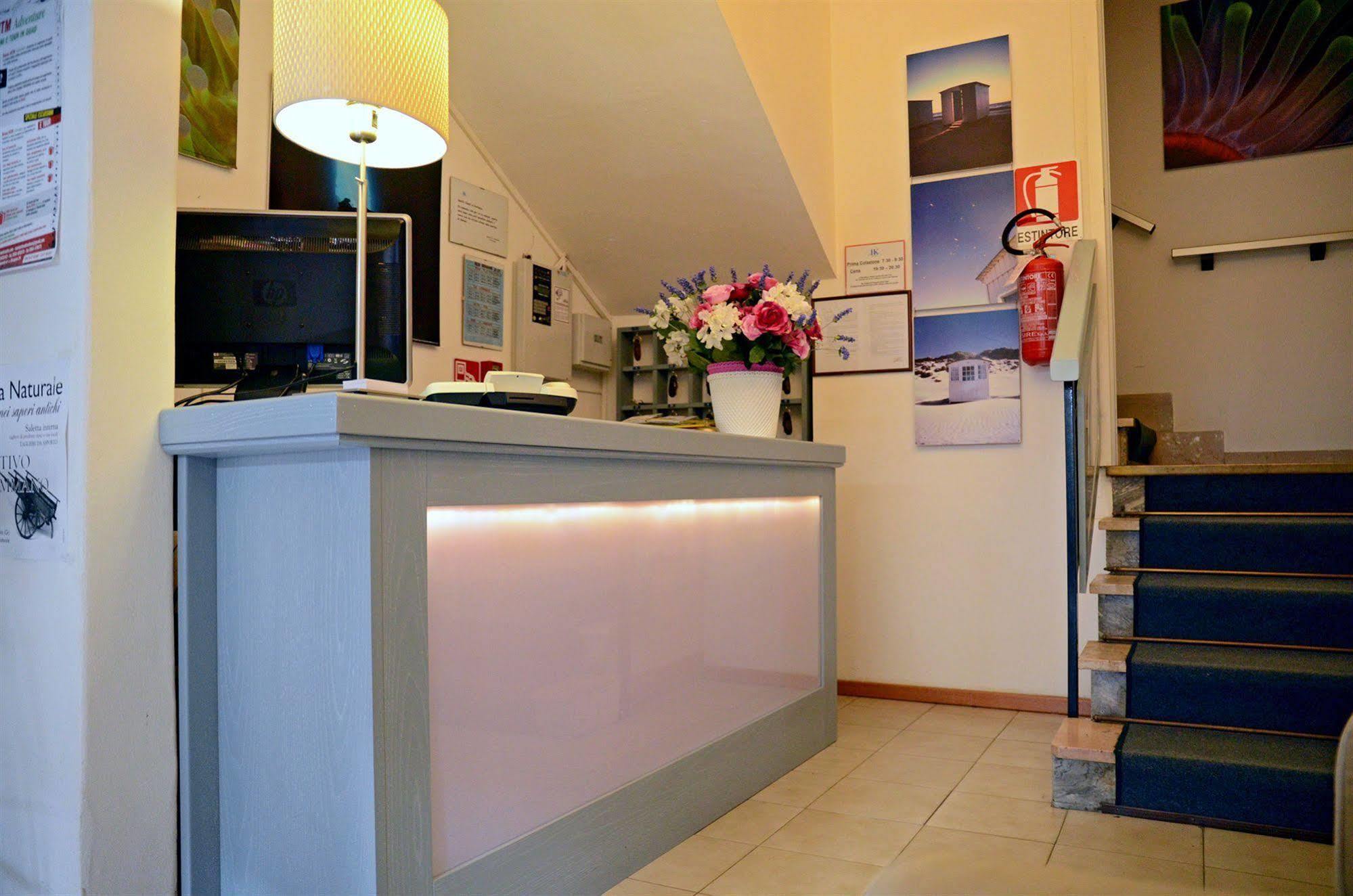 Hotel Kinda Castiglione della Pescaia Extérieur photo